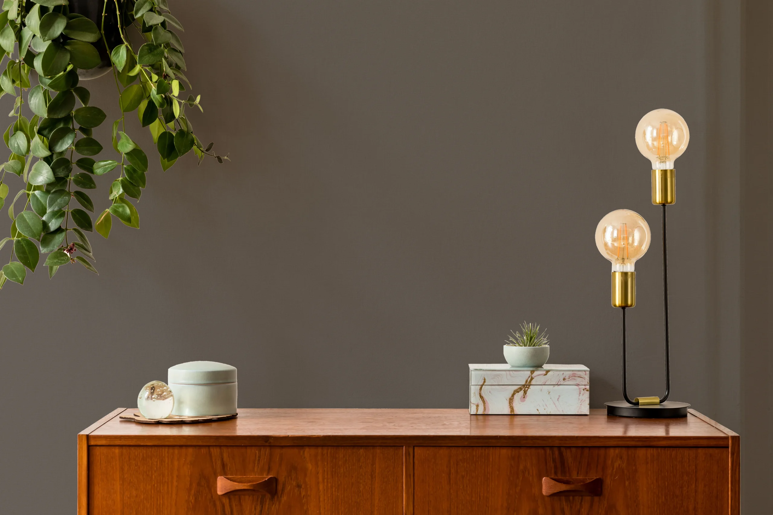 Gray Embossed Wallpaper – Neutral Glamour (24205-8)